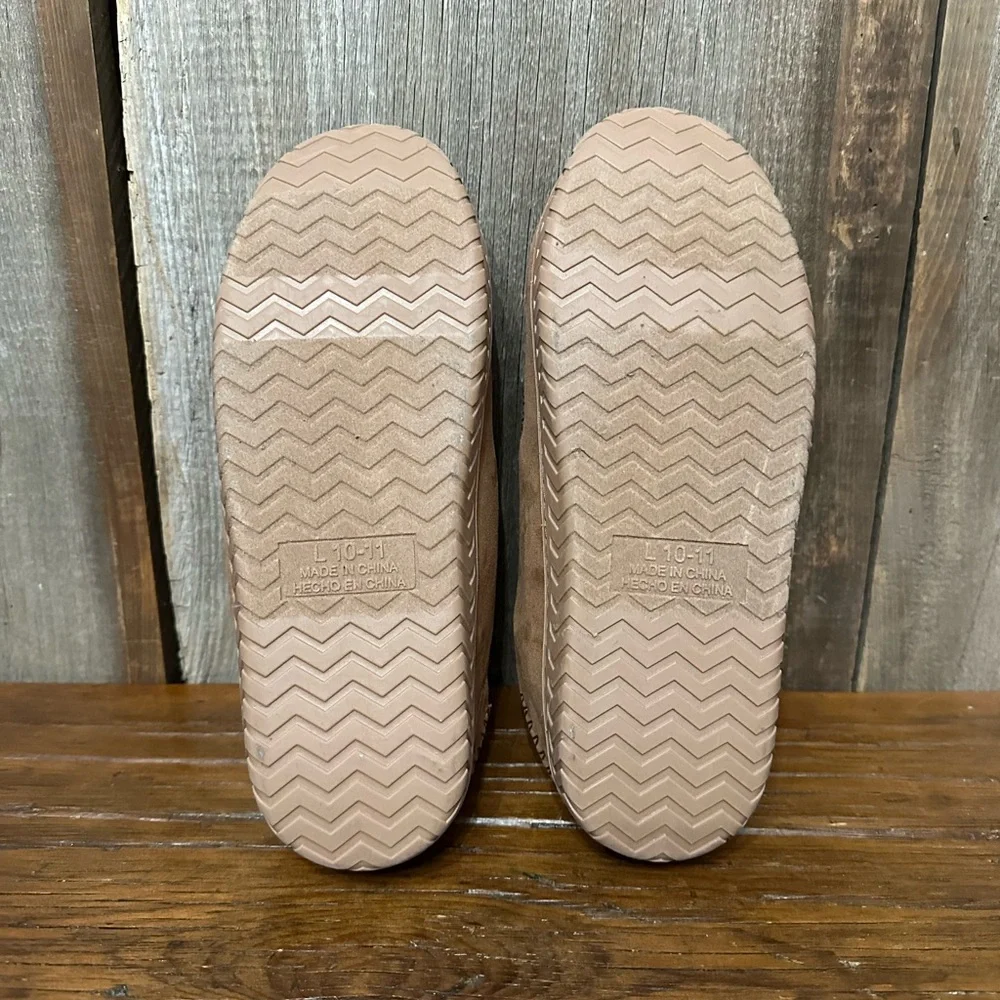 Old Navy Faux Suede Moccasin Slipper Tan Size Large 10-11 Men’s Buffalo Check